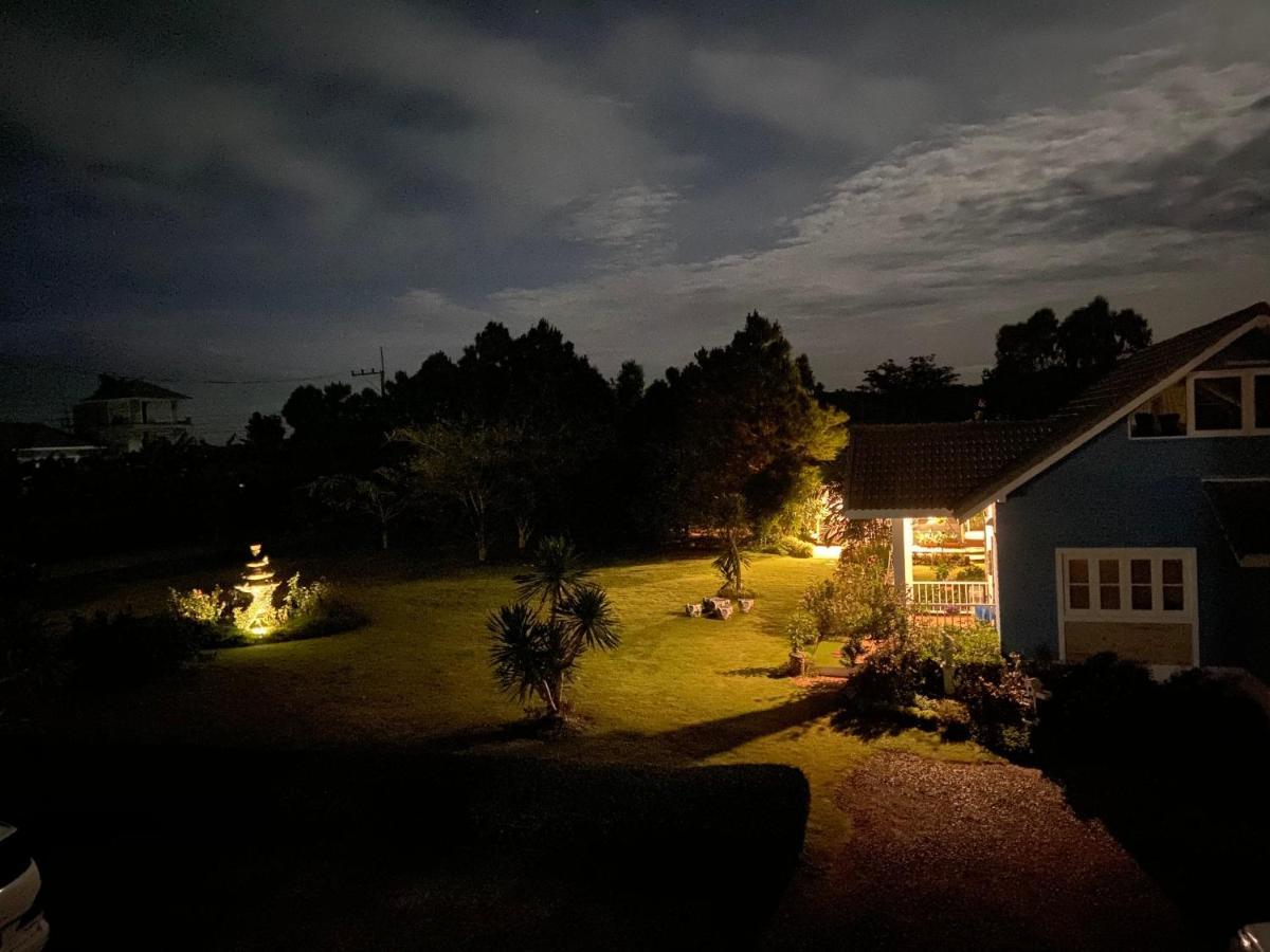 Misty English Cottage Ban Non Na Yao Екстериор снимка
