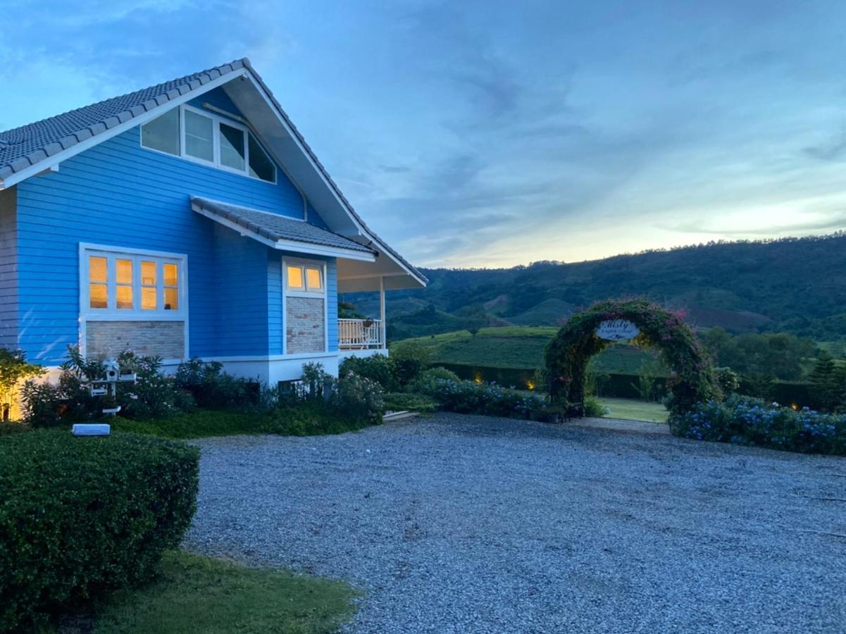Misty English Cottage Ban Non Na Yao Екстериор снимка